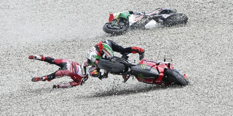 MotoGP: Cecchinello revela estado físico de Johann Zarco