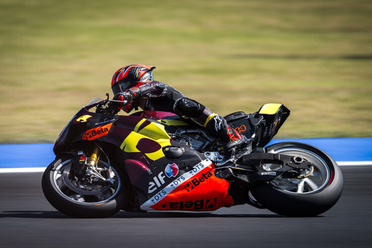 WSBK – Lowes e Montella desafiam Bulega