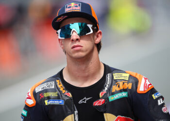 MotoGP: Pedro Acosta revela problema físico que o forçou a abandonar em Assen