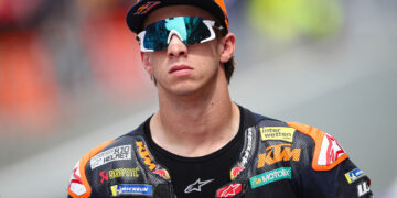 MotoGP: Pedro Acosta revela problema físico que o forçou a abandonar em Assen