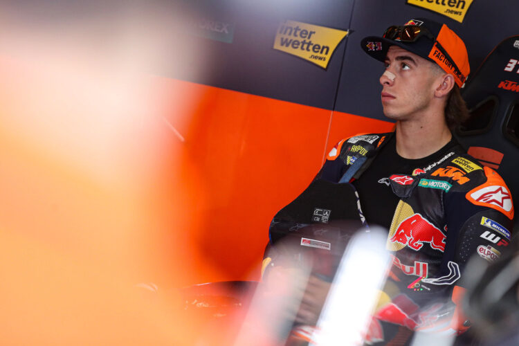 MotoGP: Pedro Acosta explode após novo abandono ‘A KTM tem de dar respostas’