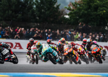 Moto3 – Adrián Fernández desclassificado, perde pontos de 6 corridas