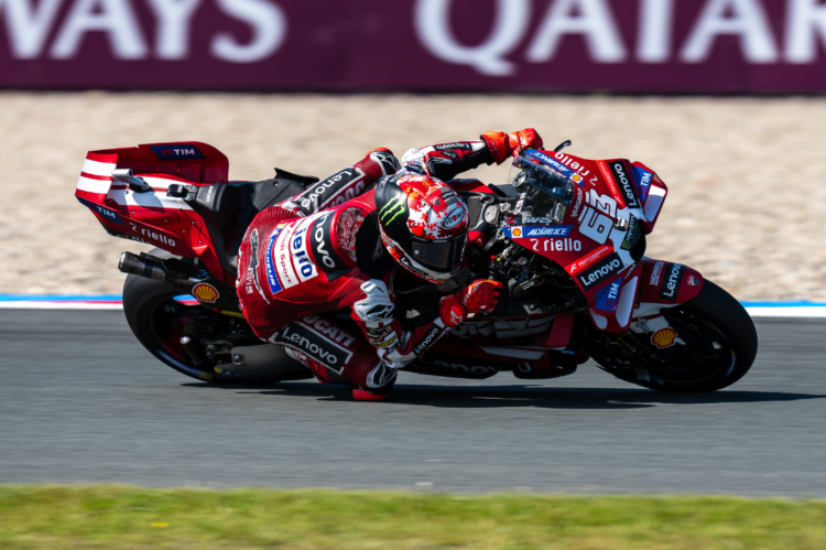 MotoGP: Comissários castigam Bagnaia e promovem Márquez em Assen