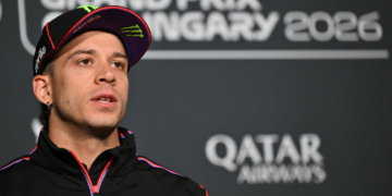 MotoGP: Aprilia confirma, Bezzecchi está bem e regressa a Itália