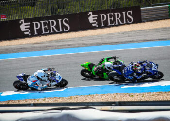 ESBK – Duelos de cortar a respiração dão vitória nas SBK a Odendaal no Estoril