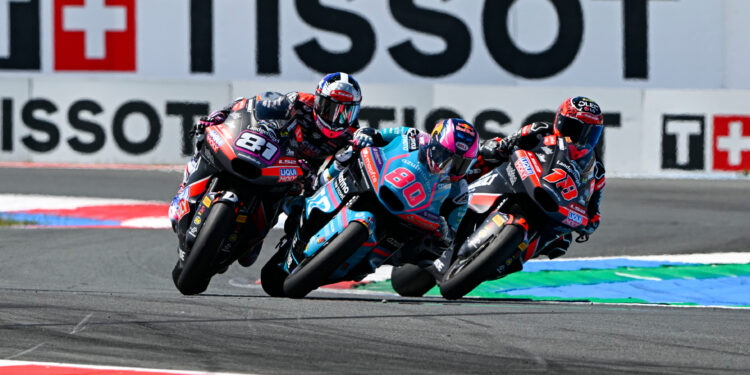 MotoGP: Moto2, Final de cortar a respiração dá vitória a David Alonso em Assen