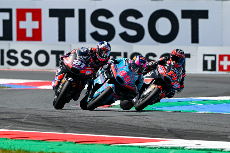MotoGP: Moto2, Final de cortar a respiração dá vitória a David Alonso em Assen