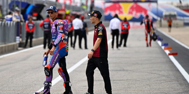 MotoGP: Físico! Ser mais alto tem mais vantagens ou desvantangens?