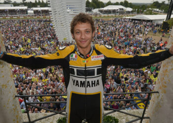 MotoGP: Rossi está de volta a Goodwood 10 anos depois e com companhia de luxo