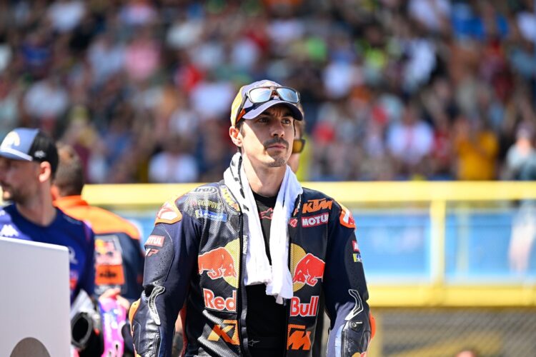 MotoGP: Maverick Viñales mais satisfeito em Assen, mas futuro continua em dúvida