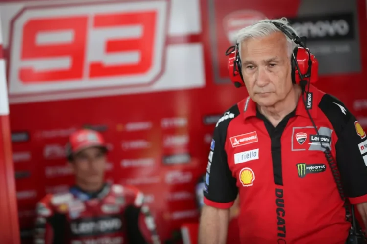 MotoGP: Tardozzi elogia Márquez e admite ‘Aprilia é a melhor neste momento’