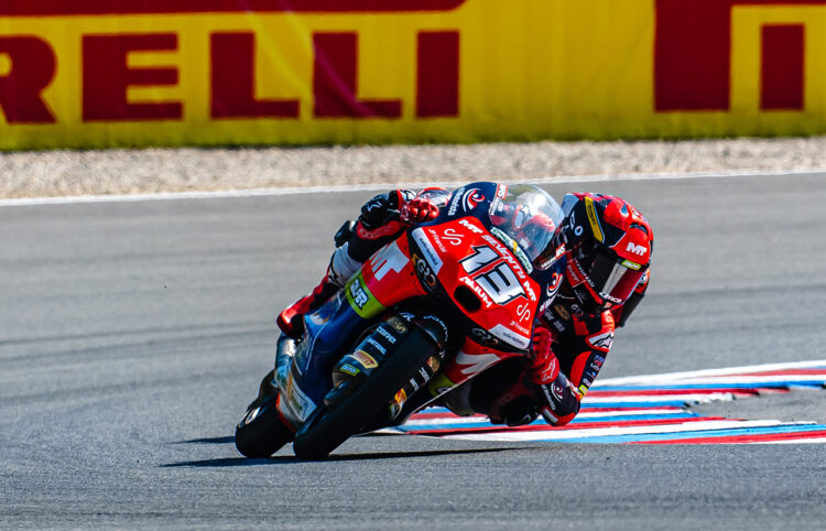 Moto3 – Danish estreia-se nas vitórias