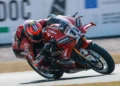 WSBK: Bulega conquista pole por apenas 52 milésimos em Donington Park