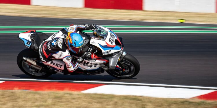WSBK: Miguel Oliveira termina em 12.º após fim de semana complicado em Donington