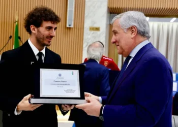 MotoGP: Rossi, Bagnaia, Bezzecchi, Agostini e Biaggi homenageados em Roma