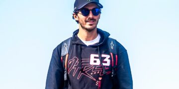 MotoGP: Bagnaia regressa às motos após cirurgia em sessão de treino com Rossi