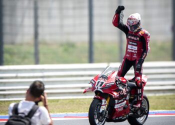 WSBK: Bulega continua imparável, mas há quem questione o peso da Ducati no seu sucesso