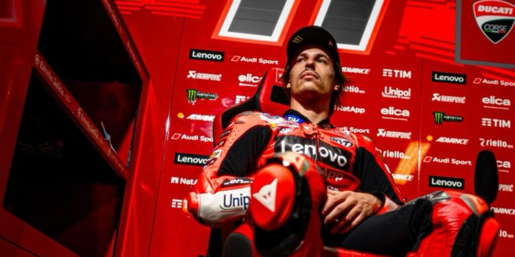 WSBK: Nicolò Bulega lança aviso ‘É importante manter um piloto italiano na equipa’