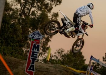 CN Supercross: Segunda ronda do campeonato em Lustosa