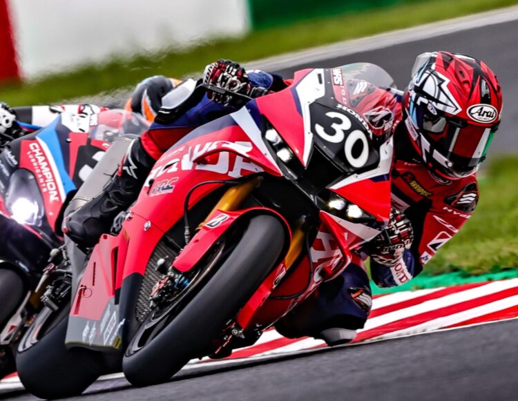 EWC: Primeiro golpe da Honda – equipa oficial lidera antes da luta pela pole