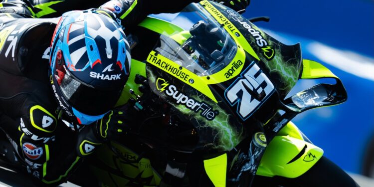 MotoGP: Raul Fernández lança aviso à concorrência e lidera FP1 em Sachsenring