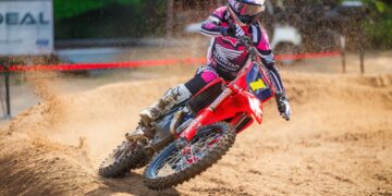 AMA Pro Motocross: Queda cruel de Hunter entrega vitória e liderança do campeonato a Jett Lawrence