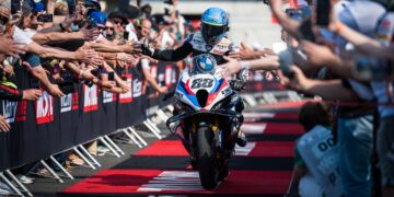 WSBK: Aposta em Magny-Cours e Estoril, BMW procura solução para Miguel Oliveira