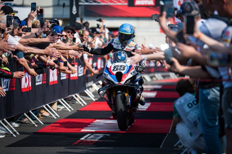 WSBK: Aposta em Magny-Cours e Estoril, BMW procura solução para Miguel Oliveira