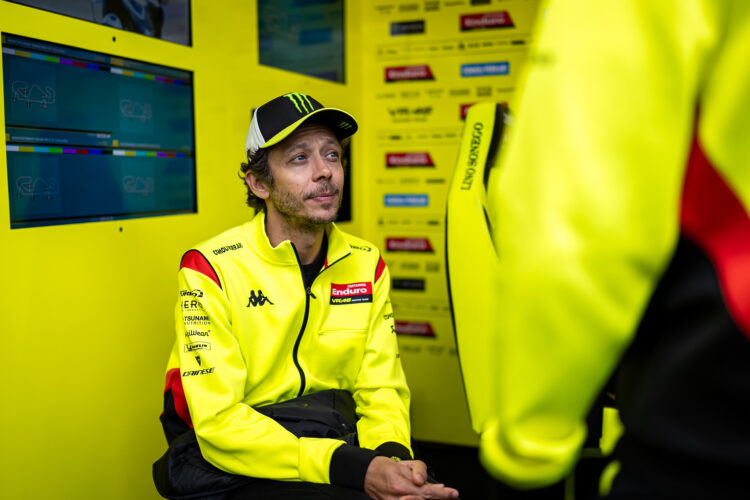 MotoGP: Valentino Rossi ‘Ver pessoas a usar o meu boné é uma honra;Mais importante do que os nove títulos’