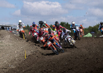 EMX125 – Bauer conquista fim de semana perfeito na Grã-Bretanha