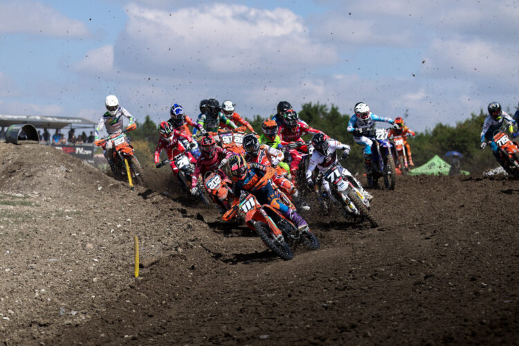EMX125 – Bauer conquista fim de semana perfeito na Grã-Bretanha