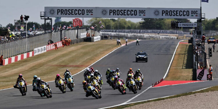 WCR – Drama com Herrera a vencer Corrida 1 apesar de toque