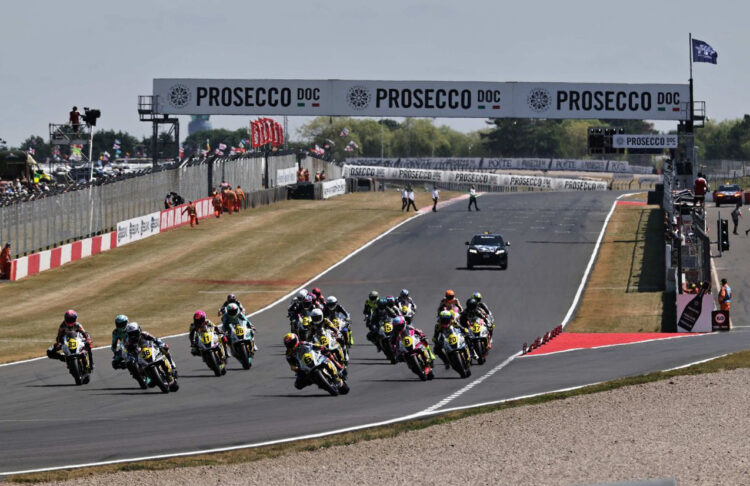 WCR – Drama com Herrera a vencer Corrida 1 apesar de toque