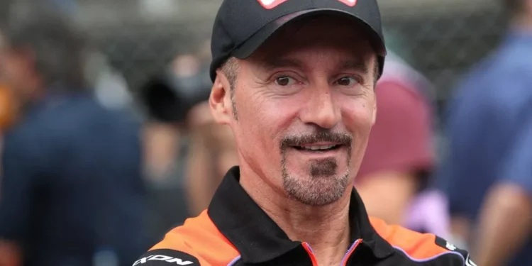 MotoGP: Biaggi desafia a idade e roda a apenas quatro segundos das 850 de 2027