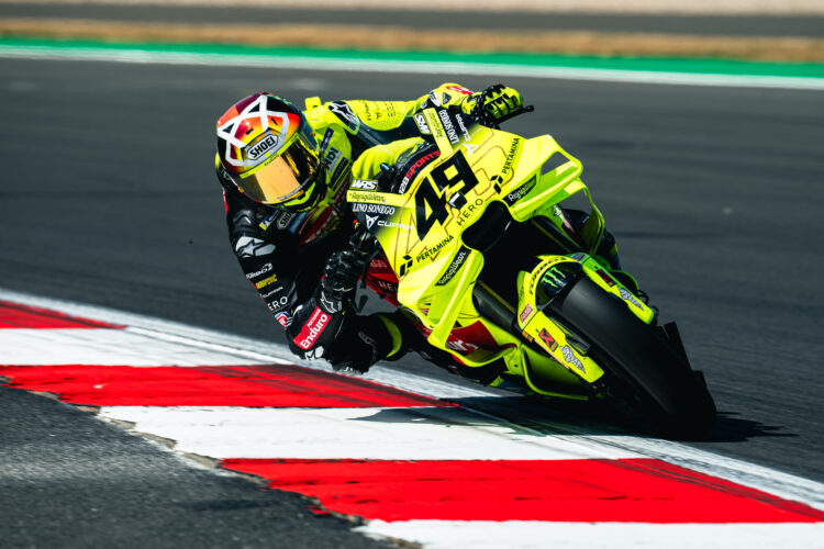 MotoGP: Aprilia ameaça, mas Di Giannantonio fecha FP2 na liderança em Silverstone