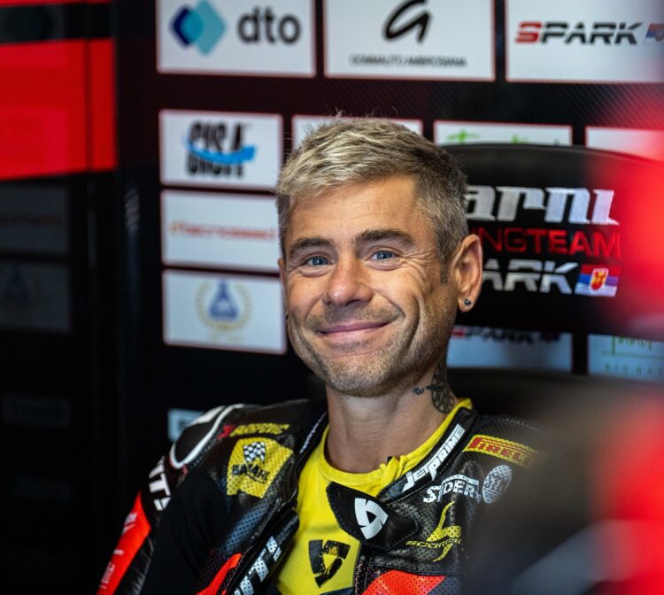WSBK: Álvaro Bautista pode ficar sem lugar e ver carreira chegar ao fim