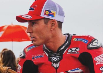 MotoGP: Aleix Espargaró revela quem acredita que vai disputar o título até ao fim
