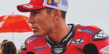 MotoGP: Aleix Espargaró revela quem acredita que vai disputar o título até ao fim