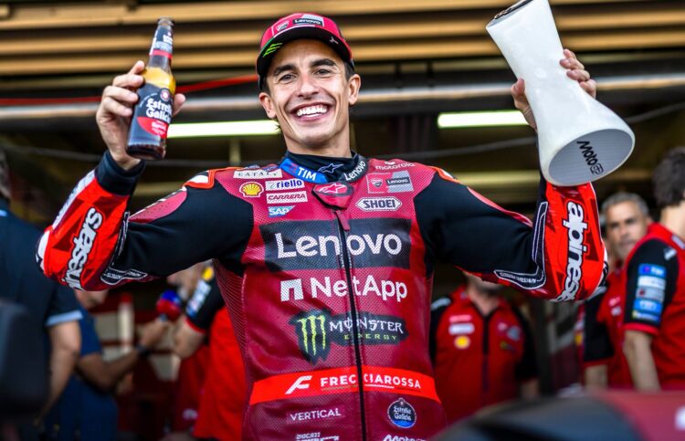 MotoGP: Marc Márquez iguala Rossi numa estatística histórica