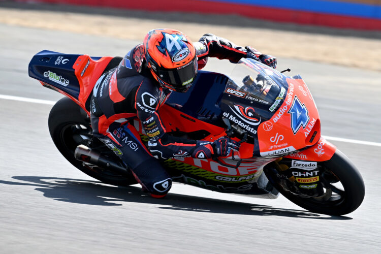 MotoGP: Moto2, Iván Ortolá manda em Aragão e termina o dia na liderança