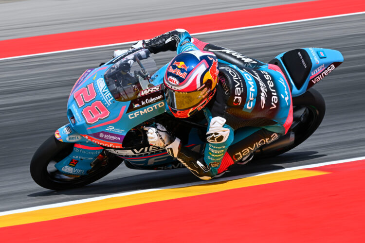 MotoGP: Moto3, Máximo Quiles triunfa por apenas 264 milésimos numa corrida incrível em Aragão