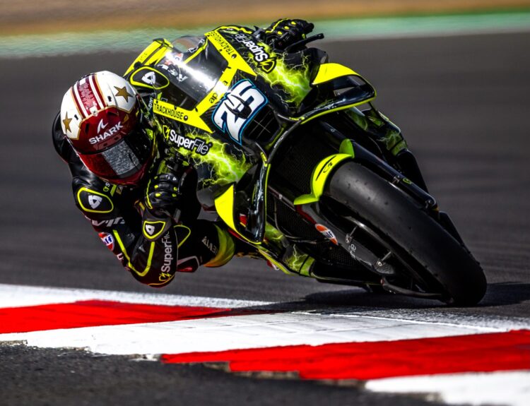 MotoGP: Raúl Fernández conquista a maior vitória da carreira no GP da Grã-Bretanha