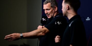 MotoGP: Simon Crafar explica as polémicas penalizações ‘Nunca são olho por olho’