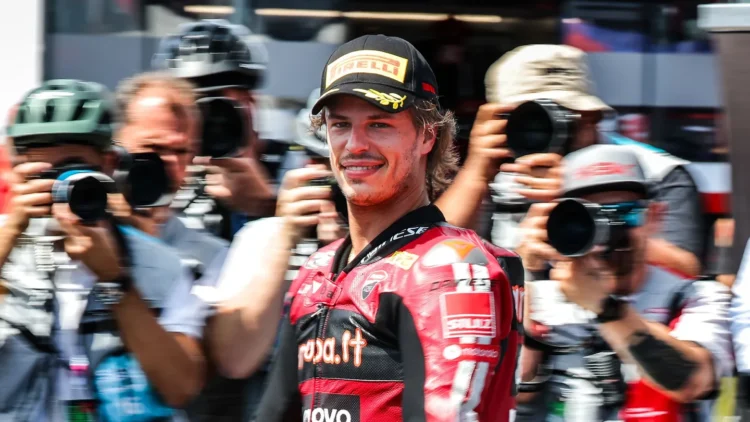 WSBK: Do domínio na Superbike ao sonho do MotoGP! Bulega conta tudo sobre a mudança