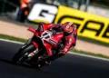 WSBK: Bulega conquista pole position em Magny-Cours e reforça favoritismo