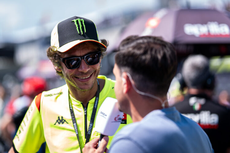 MotoGP: Valentino Rossi e um regresso ‘Sou embaixador da Yamaha, por isso, se me pedirem para a testar, porque não?’