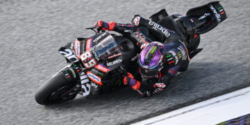 MotoGP: Drama absoluto na Áustria! Acosta cai quando liderava e Martín herda vitória na Sprint