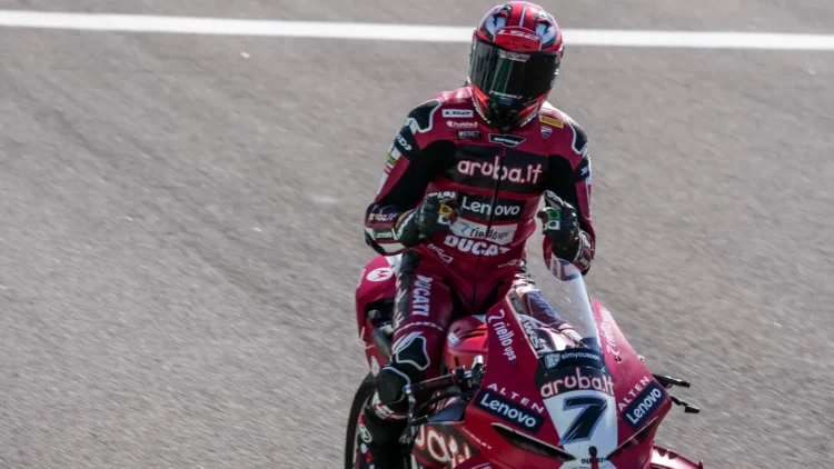 WSBK: Iker Lecuona faz o pleno em Cremona vencendo a corrida 2 com Bulega campeão