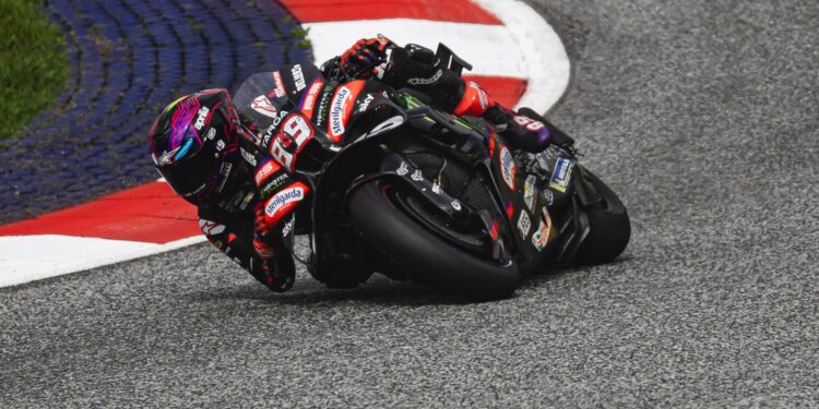MotoGP: Pole ao milésimo! Jorge Martín supera Marc Márquez por apenas 0,015s
