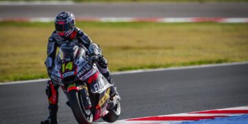 MotoGP: Moto2, Tony Arbolino lidera FP1, top 10 separado por apenas 0,640s